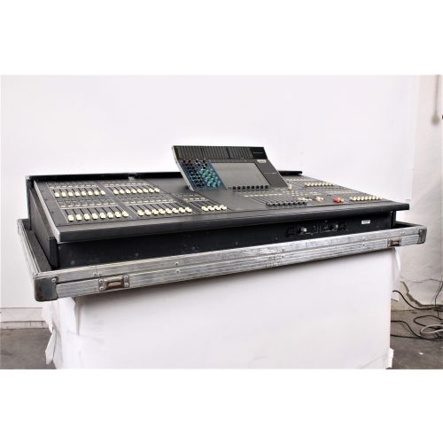 yamaha-m7cl-48-digital-audio-mixing-console-in-wheeled-road-case-1223-6-copy MAIN