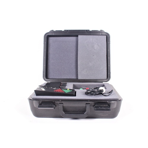 DSAN Perfect Cue Wireless Prompter Professional Kit w/ Remotes and Breakout Cable in Hard Case case open
