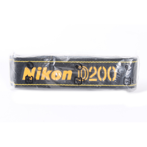 Nikon D200 10.2MP Digital Camera Kit w/ AF-S Nikkor 18-135mm 1:3.5-5.6G ED DX Lens and SB-600 Flash and MB-D200 Battery strap1