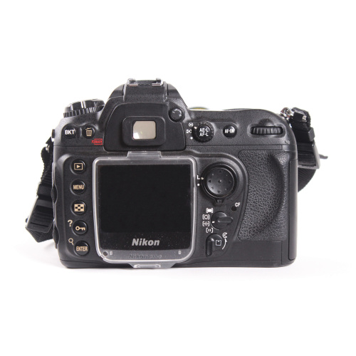 Nikon D200 10.2MP Digital Camera Kit w/ AF-S Nikkor 18-135mm 1:3.5-5.6G ED DX Lens and SB-600 Flash and MB-D200 Battery camera back