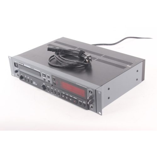 Tascam CD-RW901 Professional cd rewritable recorder front