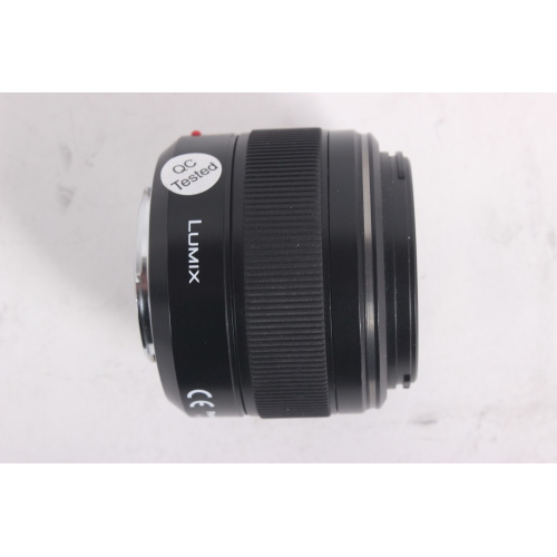Panasonic H-X025 Leica DG Summilux 25mm f/1.4 Aspherical Lens w/ Soft Case side1